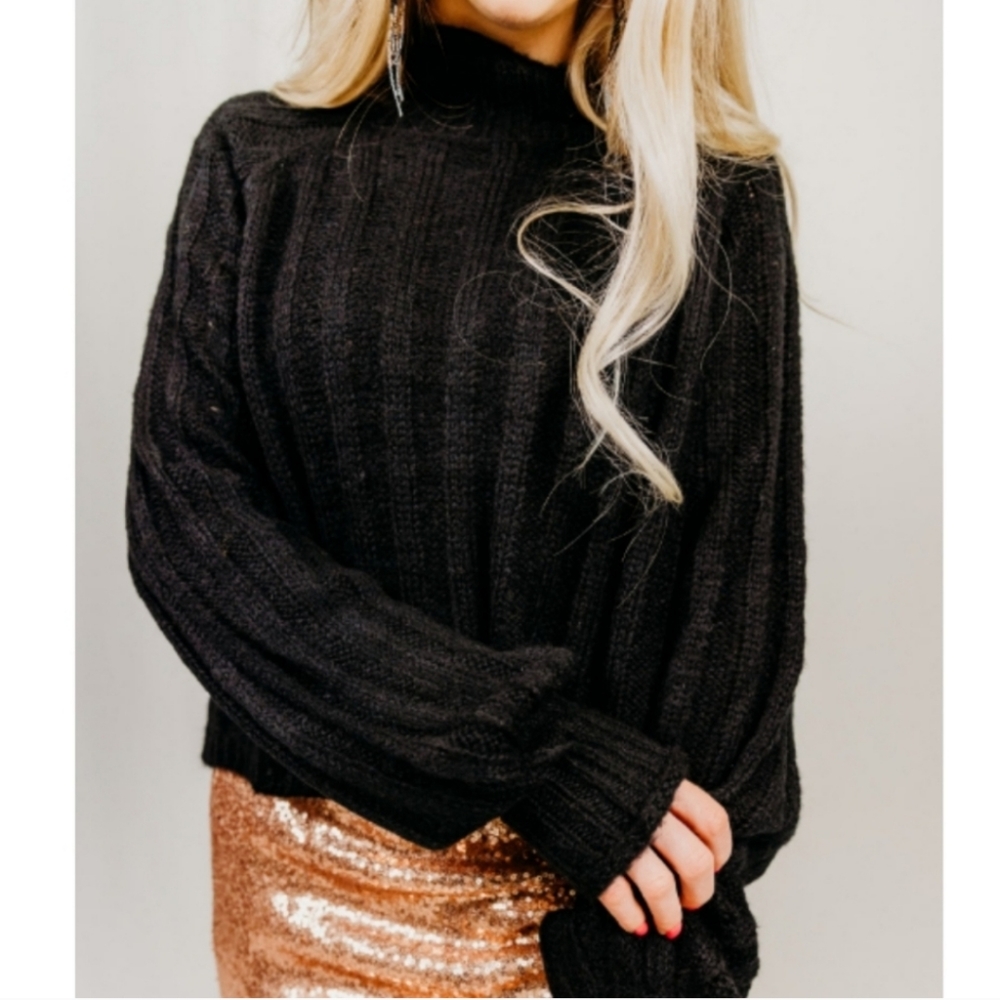 BALLOON SLEEVE SWEATER